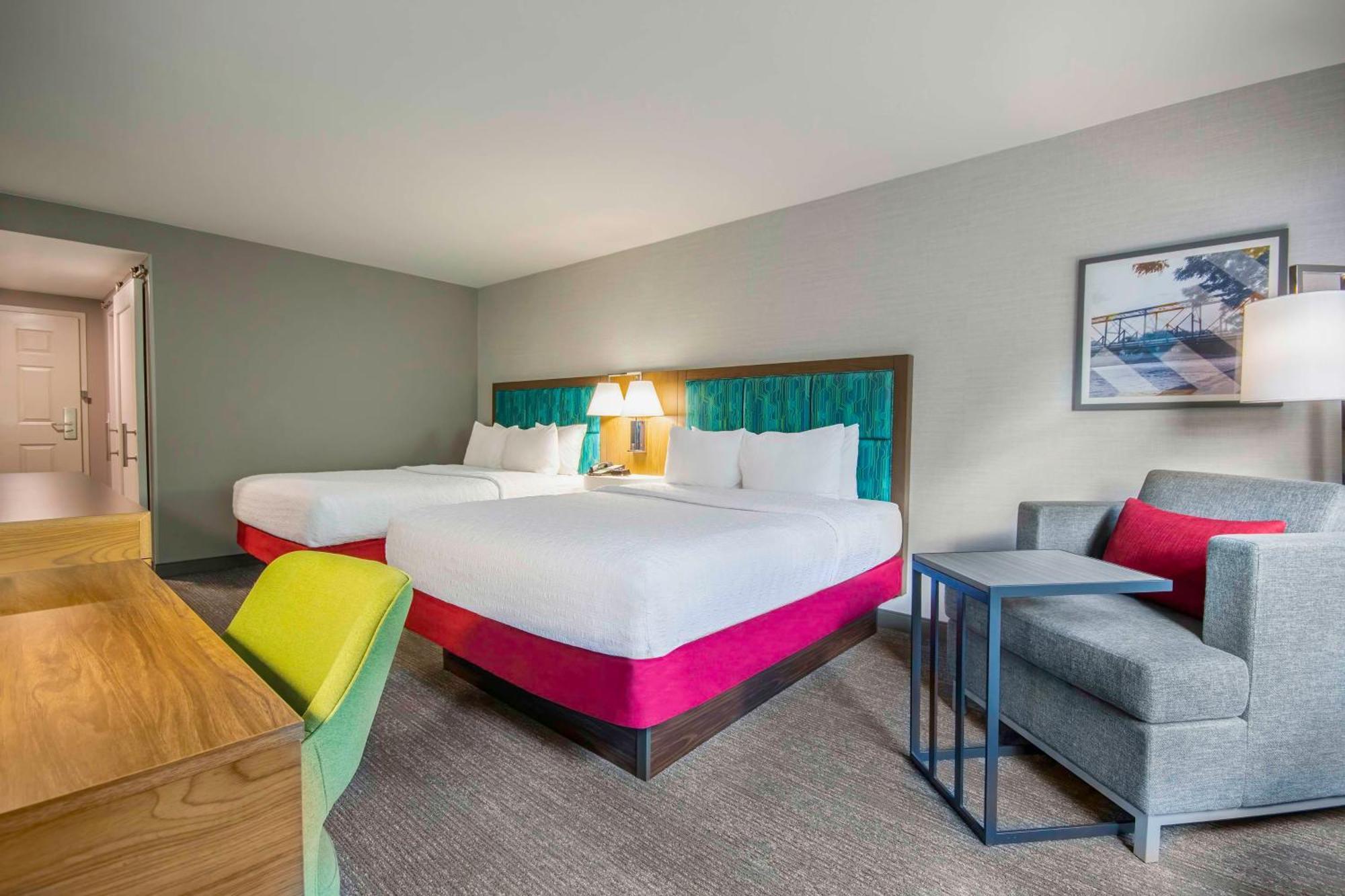 Hampton Inn East Aurora Экстерьер фото